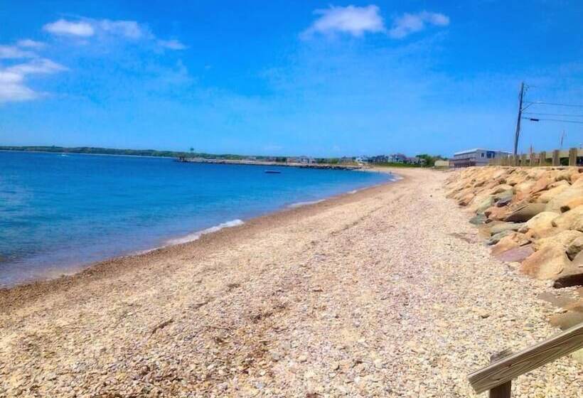 בית מלון כפרי Mariner's Point Resort