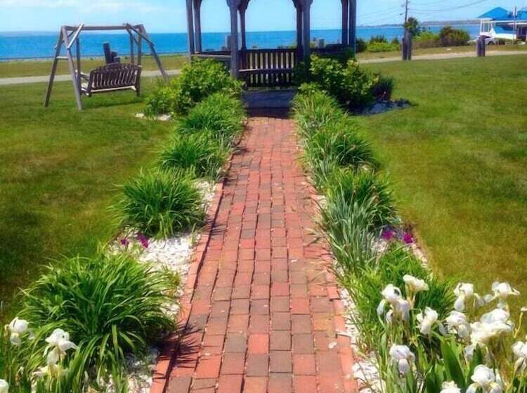 בית מלון כפרי Mariner's Point Resort