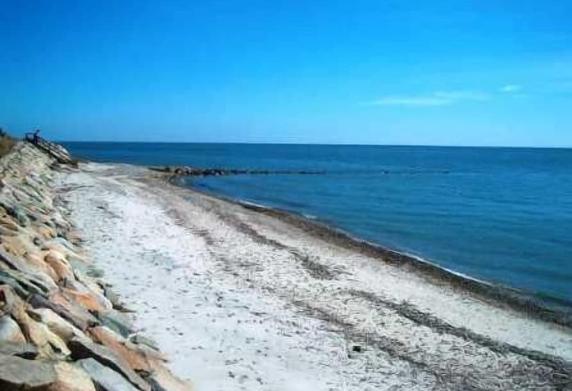 בית מלון כפרי Mariner's Point Resort