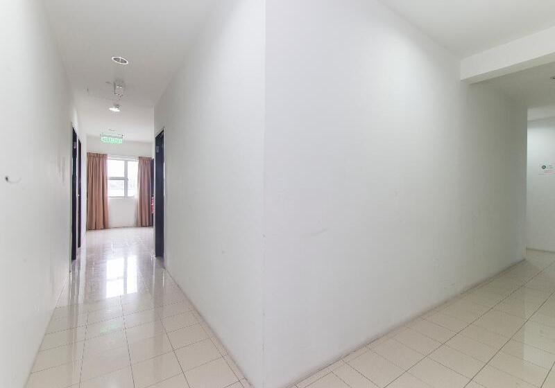 בית מלון כפרי Midah Inn Puchong