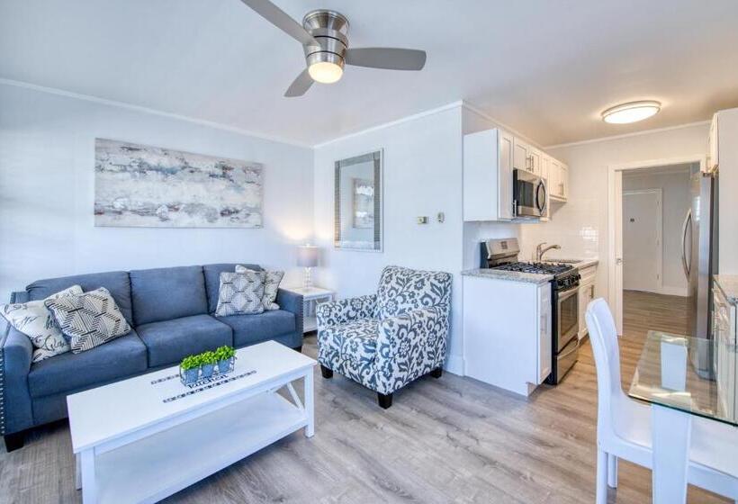 Отель Mill House Hideaway