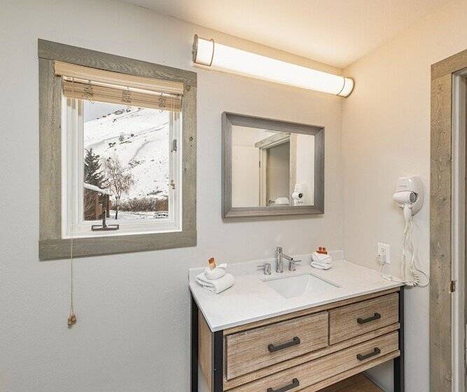 فندق Miller Park Lodge