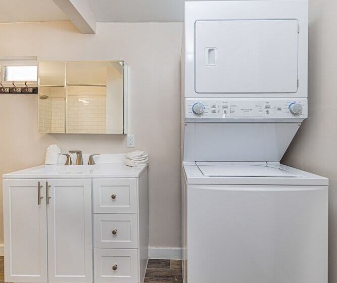 فندق Miller Park Lodge