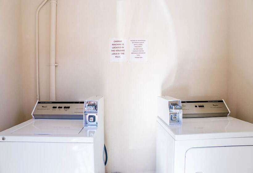 Отель Murphy's River Lodge