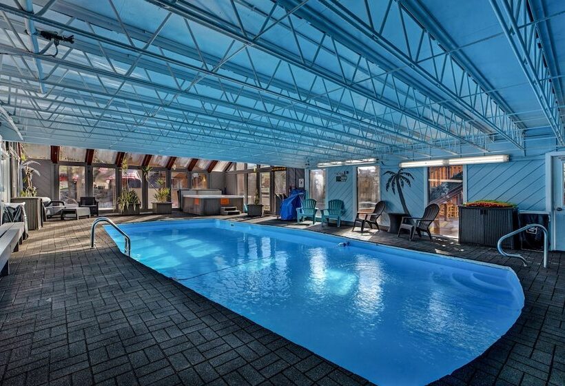 Отель Murphy's River Lodge