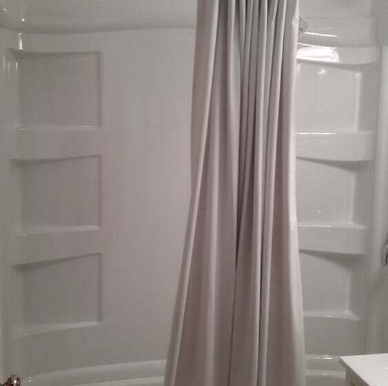 בית מלון כפרי Mystic Valley Inn