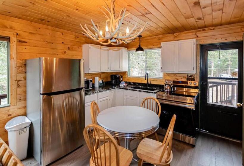 호텔 Nicky's Resort