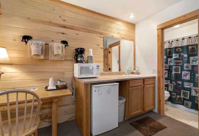 호텔 Nicky's Resort