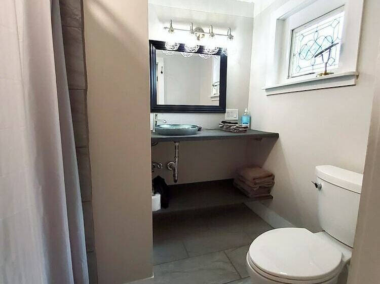 فندق Old Storehouse Inn