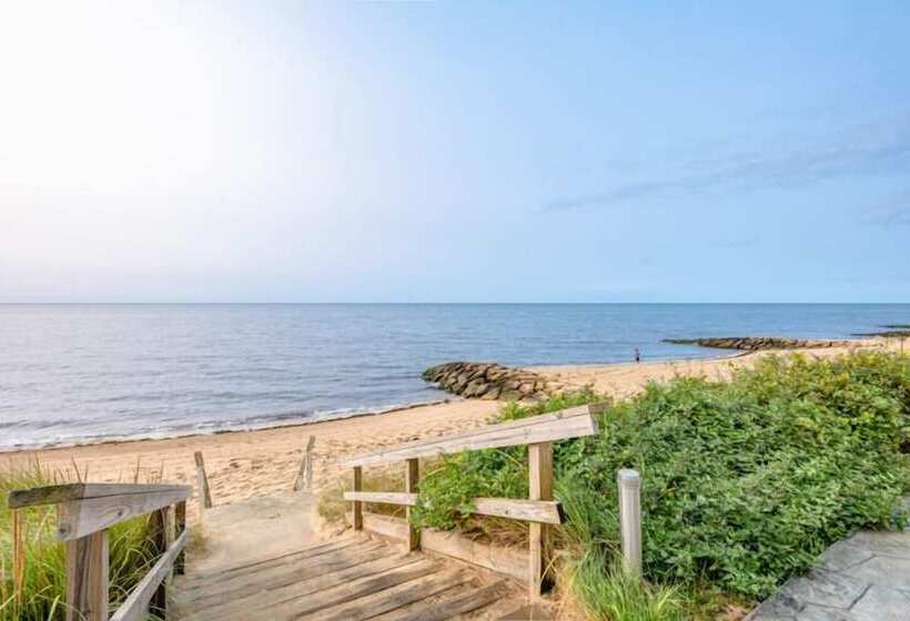 فندق Pelham House Resort