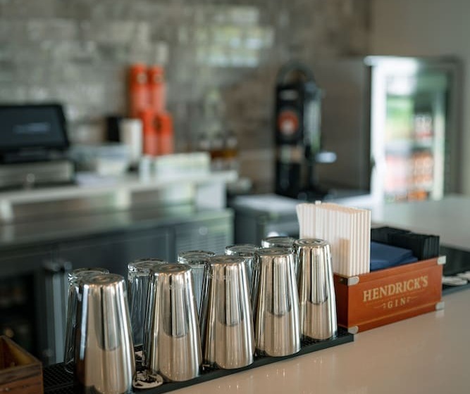 فندق Pelham House Resort