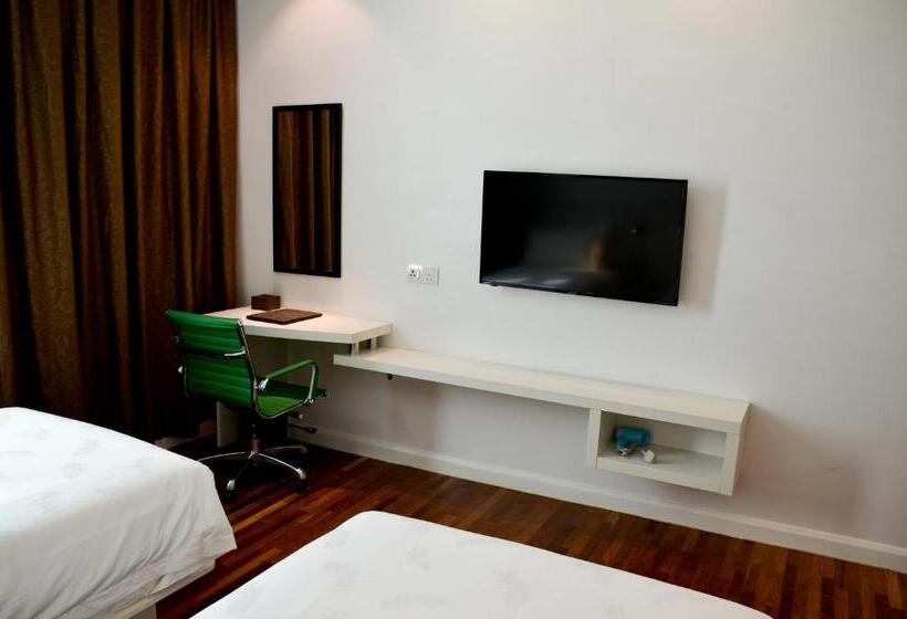 ホテル Pine Garden