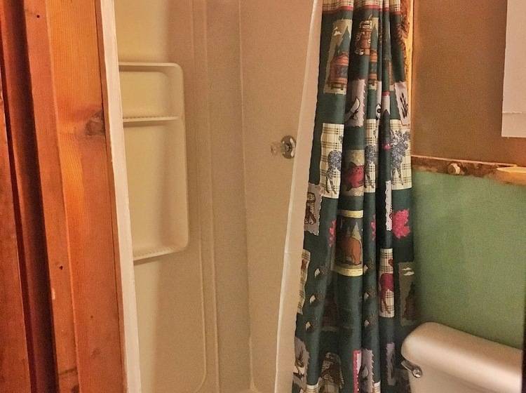 בית מלון כפרי Pine Haven Resort