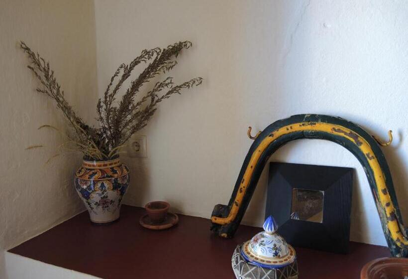 Отель Quinta Da Fornalha Santuario Agroecologico