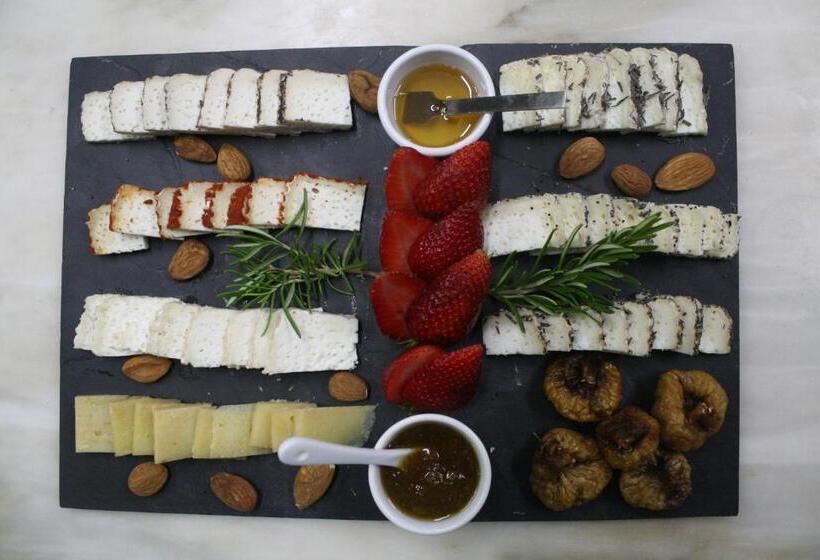 Отель Quinta Da Fornalha Santuario Agroecologico