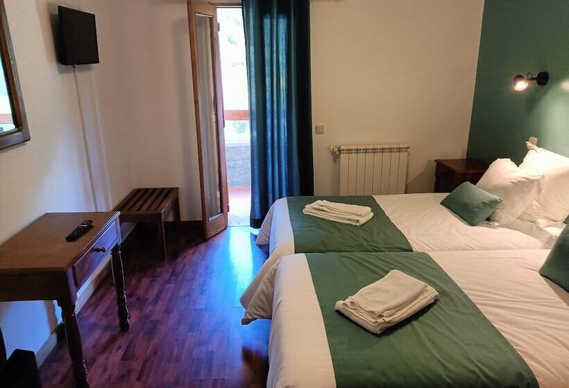 Отель Quinta De Leandres