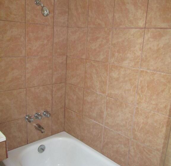 فندق Relax Inn   Cottage Grove