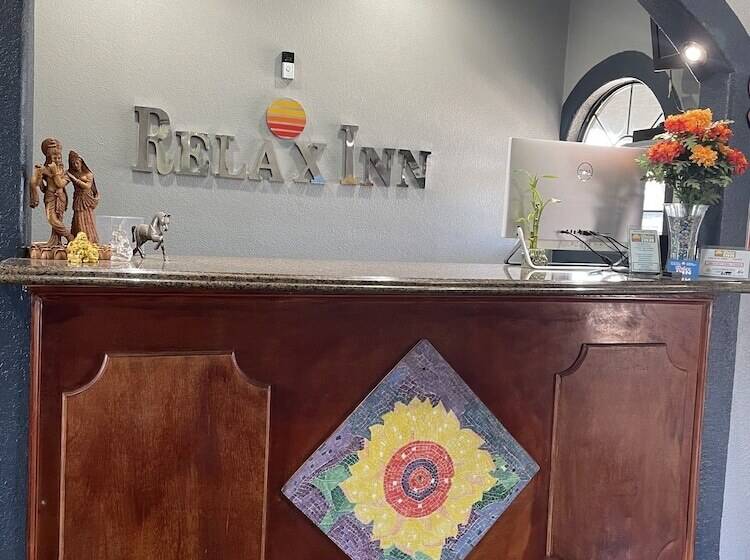 בית מלון כפרי Relax Inn Dilley