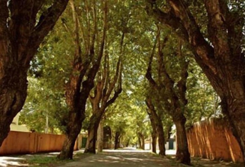 Отель Roses Village B&b