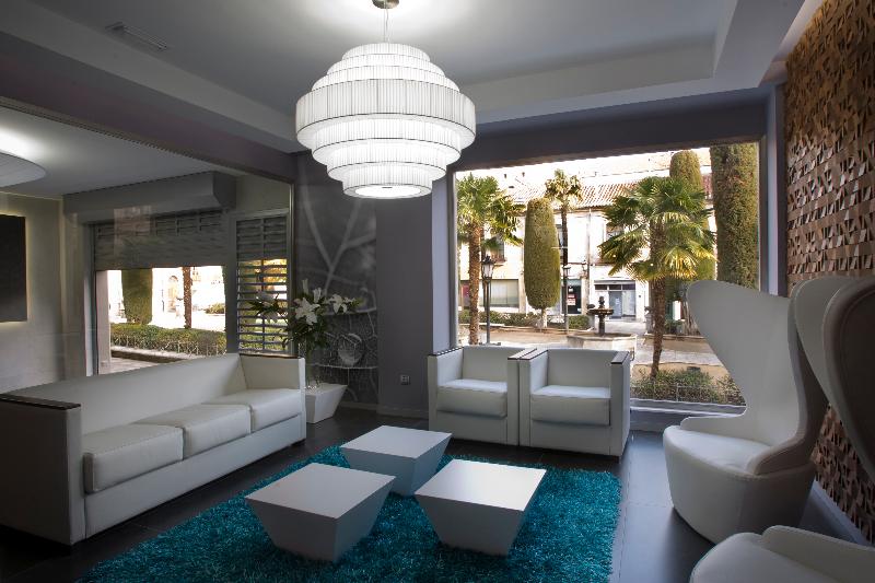 هتل Salamanca Suite Studios