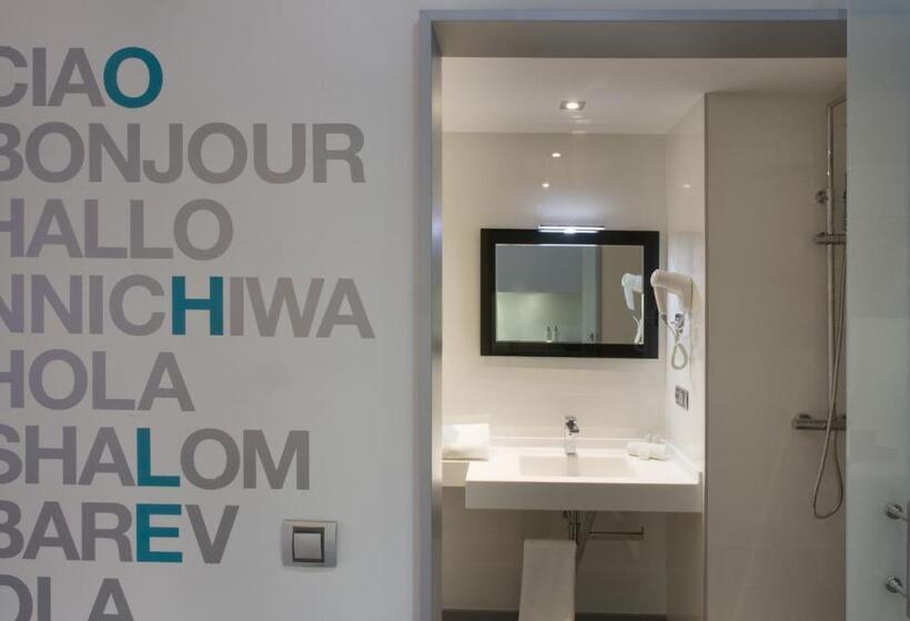 هتل Salamanca Suite Studios