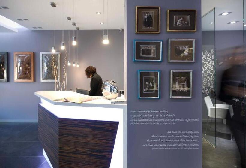 هتل Salamanca Suite Studios