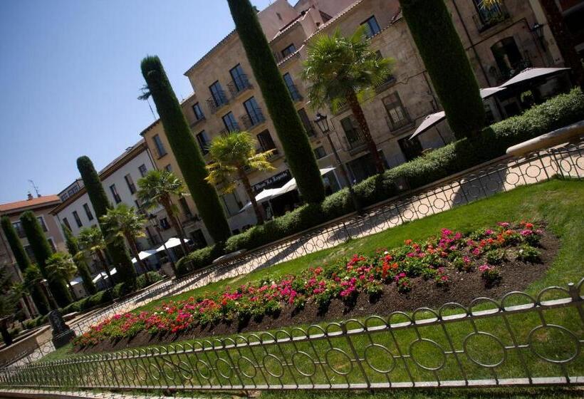 هتل Salamanca Suite Studios