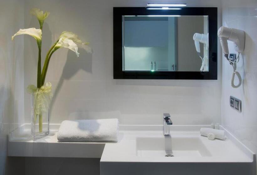 هتل Salamanca Suite Studios