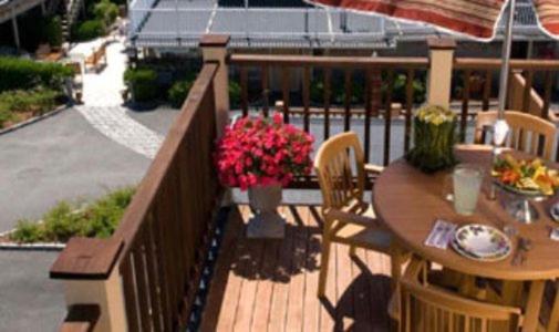 בית מלון כפרי Seaside Inn