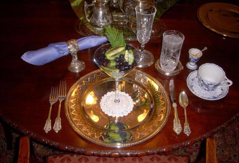 هتل Shadowlawn Bed And Breakfast