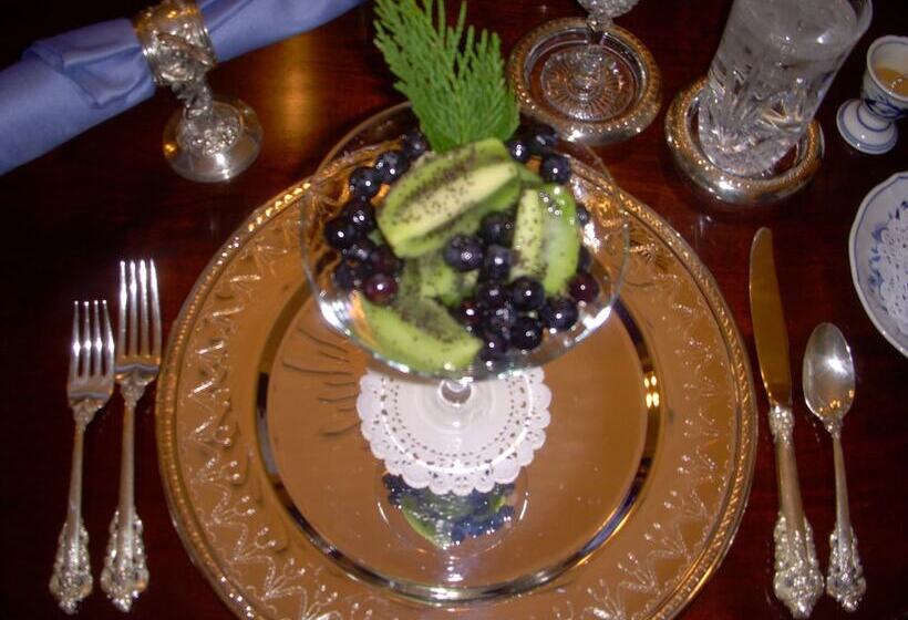 هتل Shadowlawn Bed And Breakfast