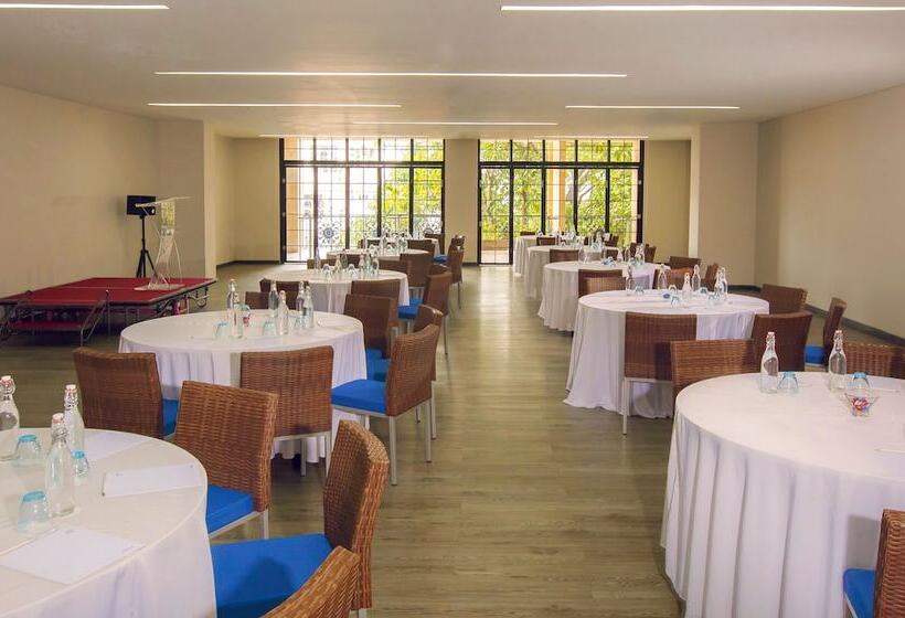 בית מלון כפרי Solia Legian Bali