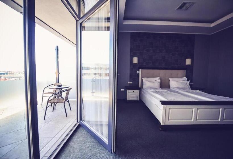 هتل Spa Ice Resort
