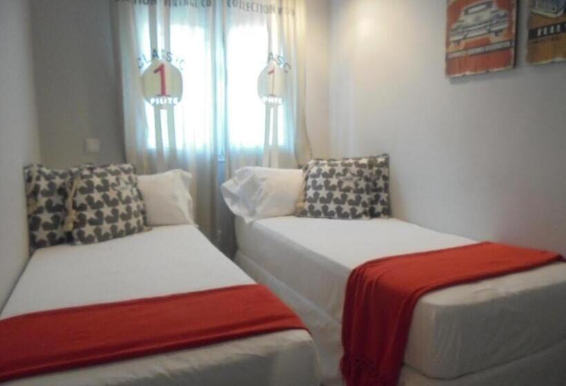 Отель Tak Boutique Old Town