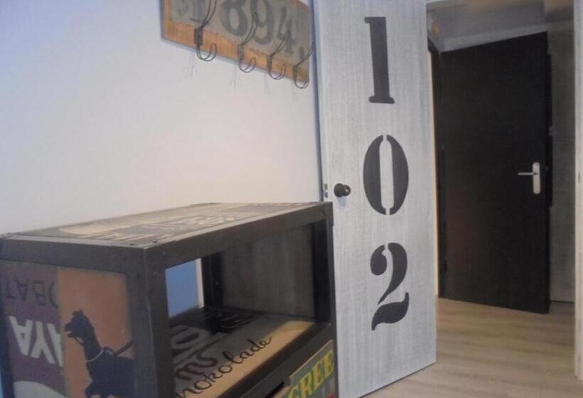 Отель Tak Boutique Old Town