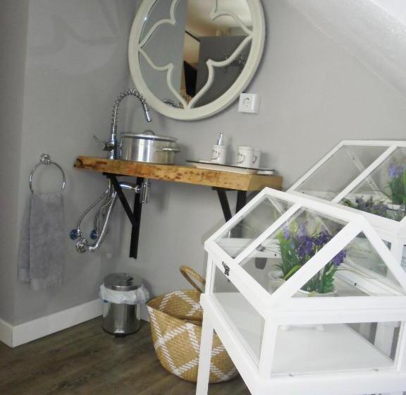 Отель Tak Boutique Old Town