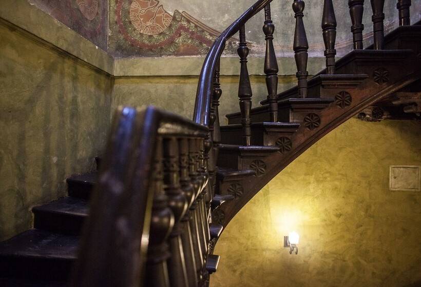 هتل Tango House Bed & Breakfast