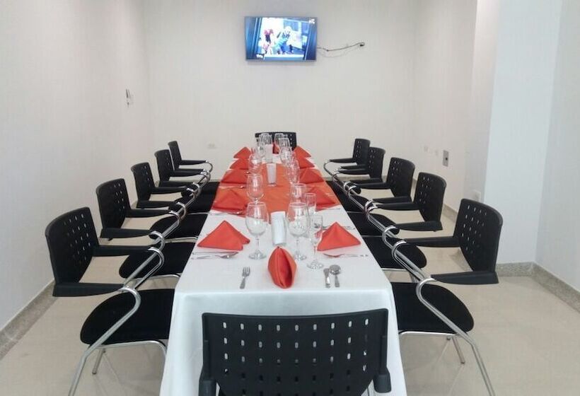 هتل Titanium Plaza