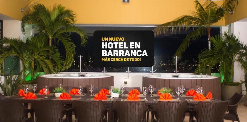 فندق Titanium Plaza