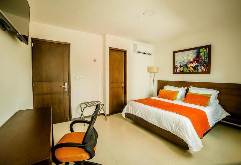 فندق Titanium Plaza