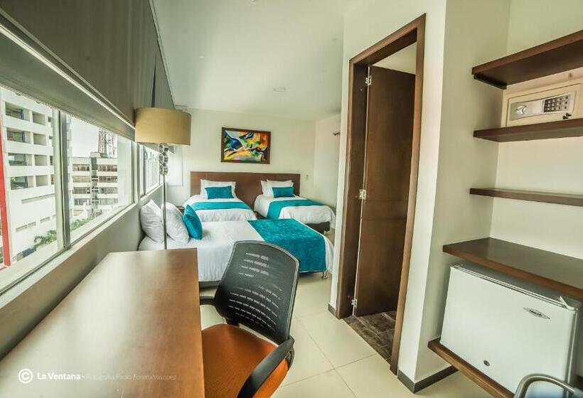 هتل Titanium Plaza