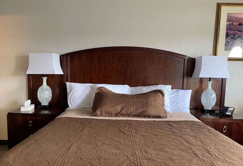 فندق Travelodge By Wyndham Farmington Hwy 64