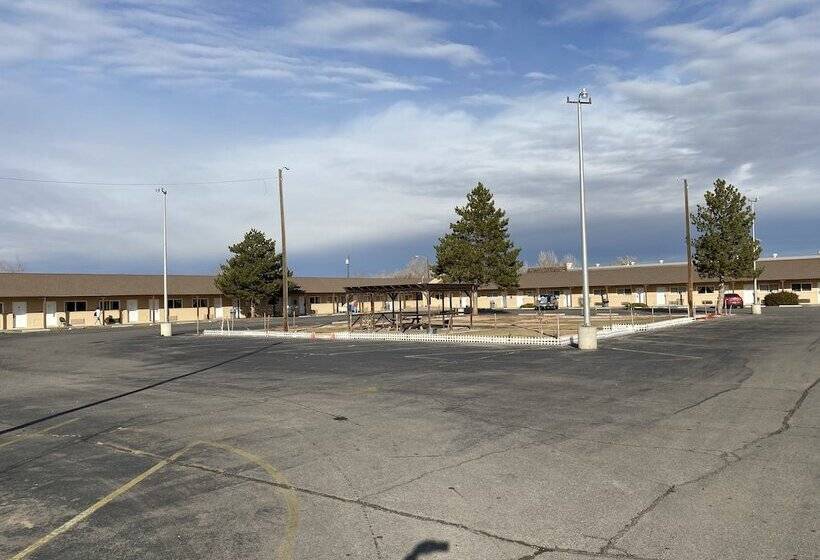 فندق Travelodge By Wyndham Farmington Hwy 64