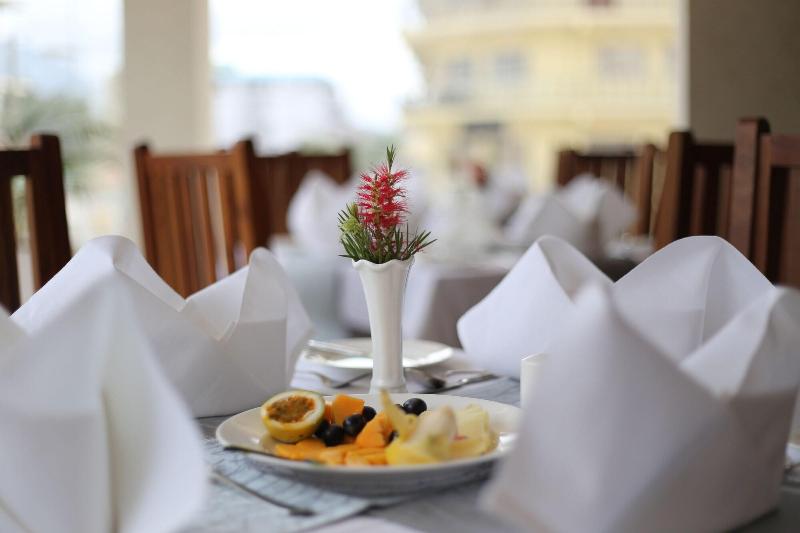 هتل Venus Premier