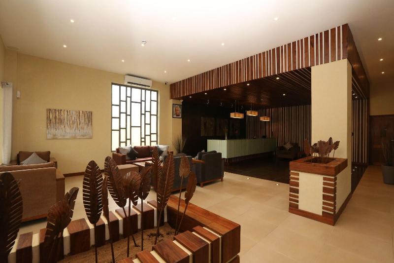 هتل Venus Premier