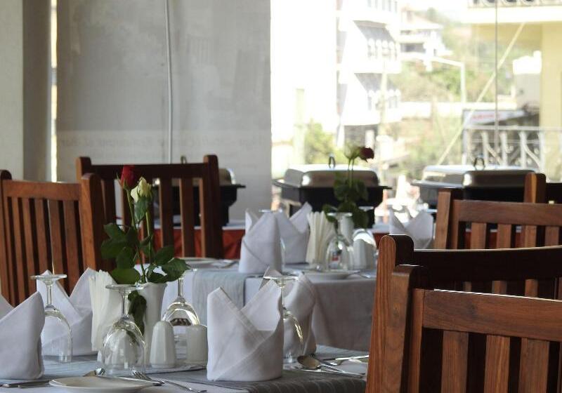 هتل Venus Premier