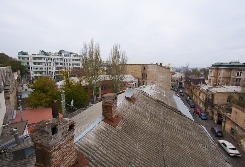 هتل Vorontsov Appartments