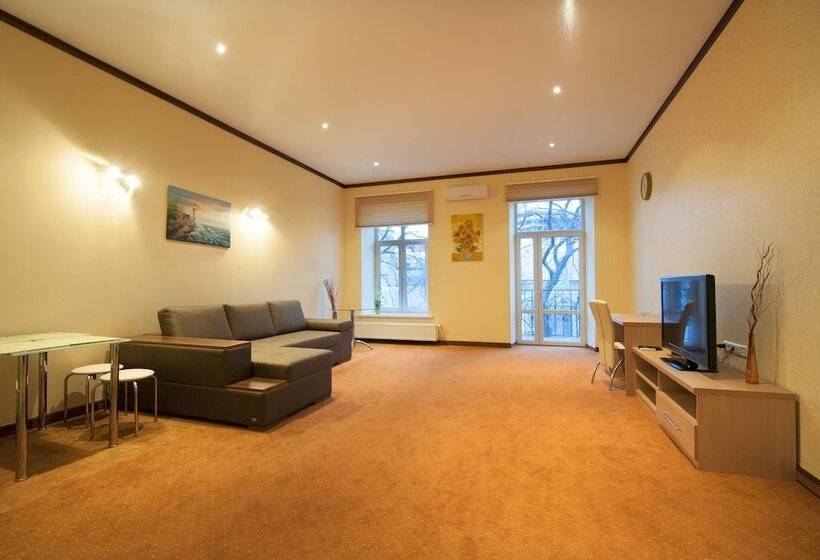 هتل Vorontsov Appartments