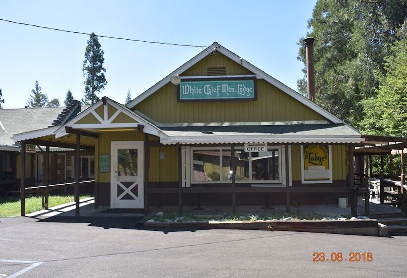 호텔 White Chief Mountain Lodge
