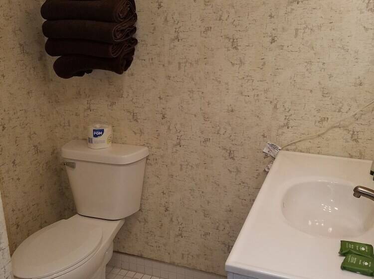 هتل Willard Munger Inn